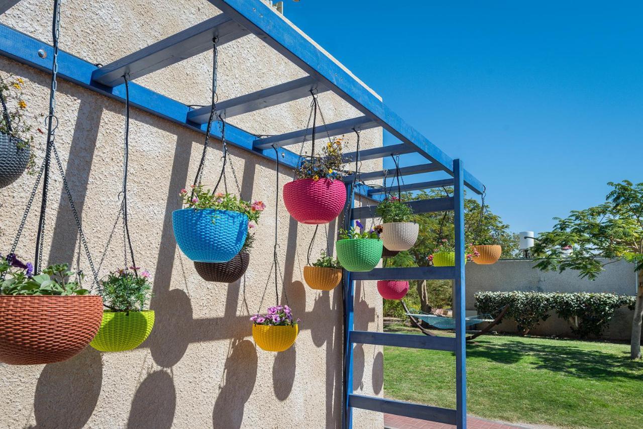 Eilot Kibbutz Country Lodging Ейлат Екстер'єр фото