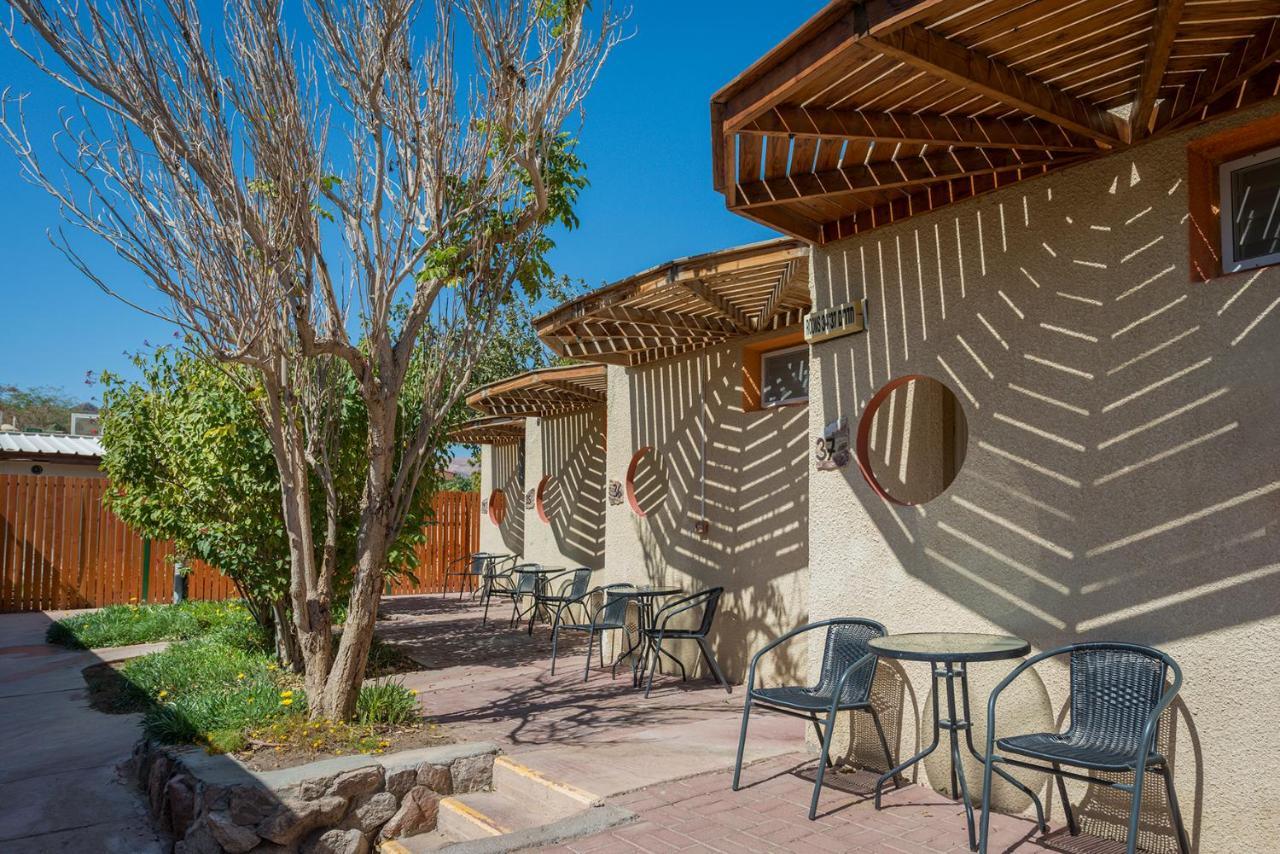 Eilot Kibbutz Country Lodging Ейлат Екстер'єр фото