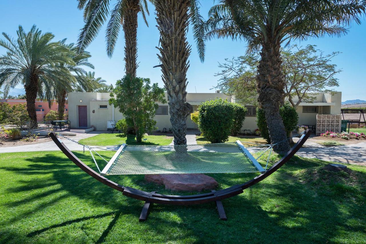 Eilot Kibbutz Country Lodging Ейлат Екстер'єр фото