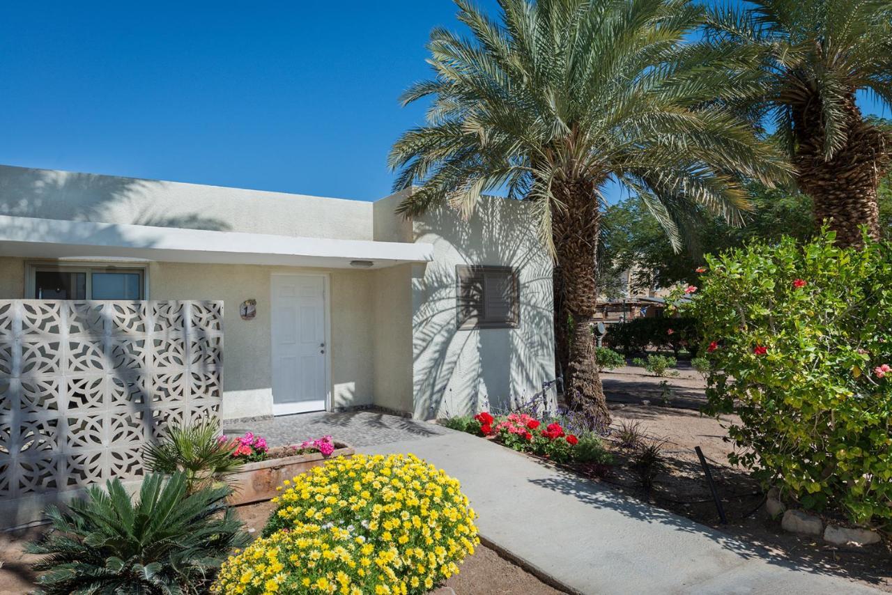 Eilot Kibbutz Country Lodging Ейлат Екстер'єр фото