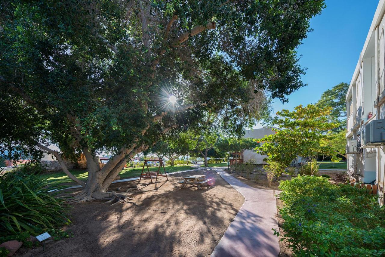 Eilot Kibbutz Country Lodging Ейлат Екстер'єр фото