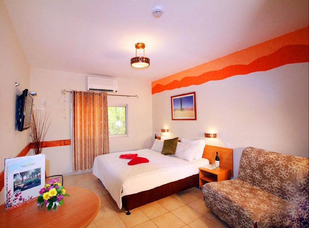 Eilot Kibbutz Country Lodging Ейлат Екстер'єр фото