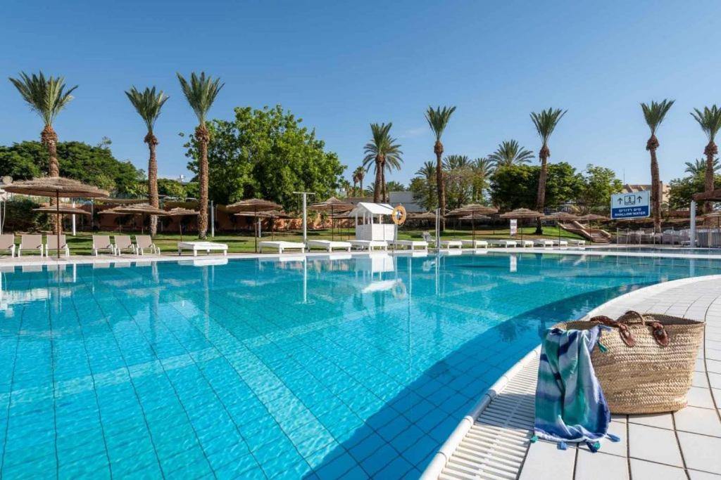 Eilot Kibbutz Country Lodging Ейлат Екстер'єр фото