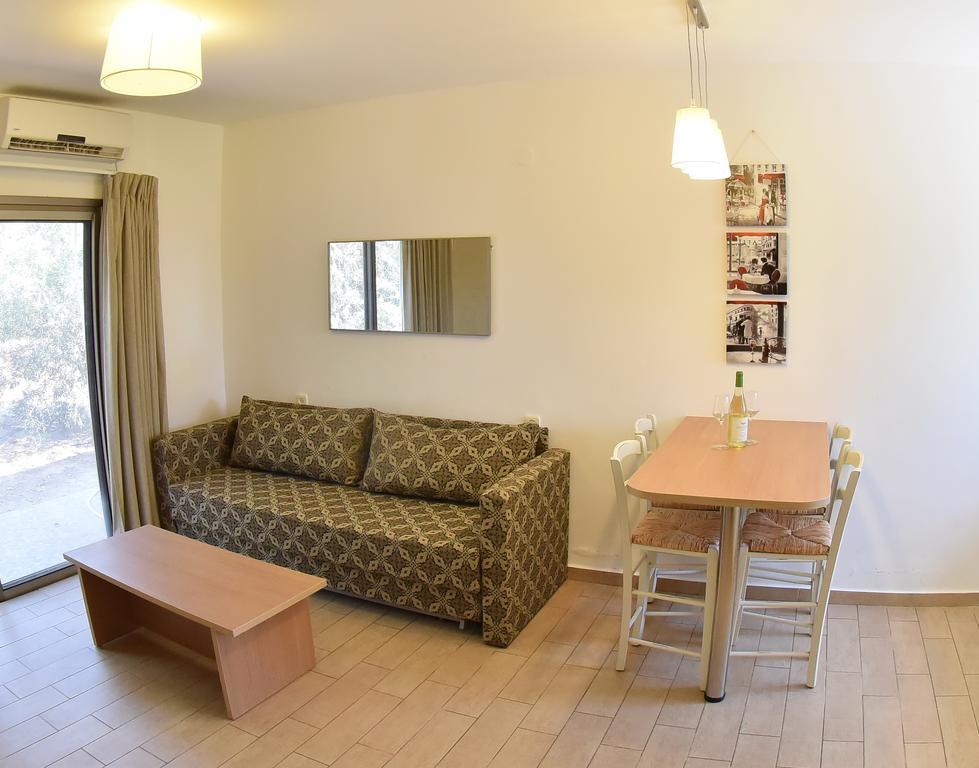 Eilot Kibbutz Country Lodging Ейлат Екстер'єр фото