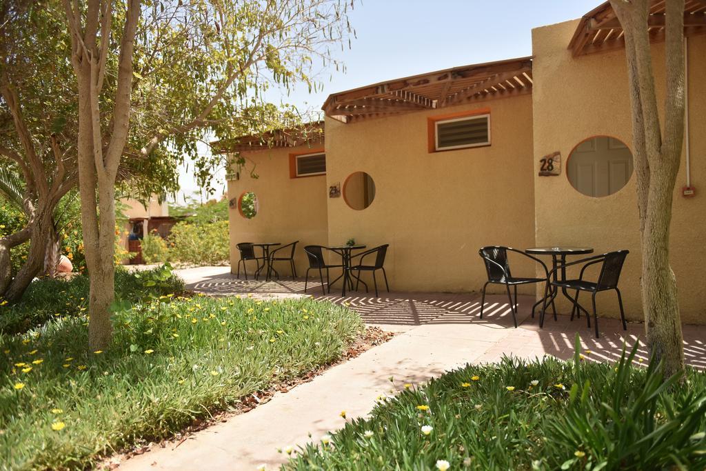 Eilot Kibbutz Country Lodging Ейлат Екстер'єр фото