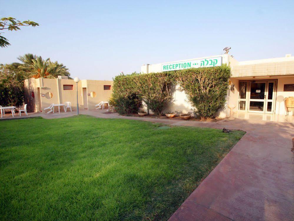 Eilot Kibbutz Country Lodging Ейлат Екстер'єр фото